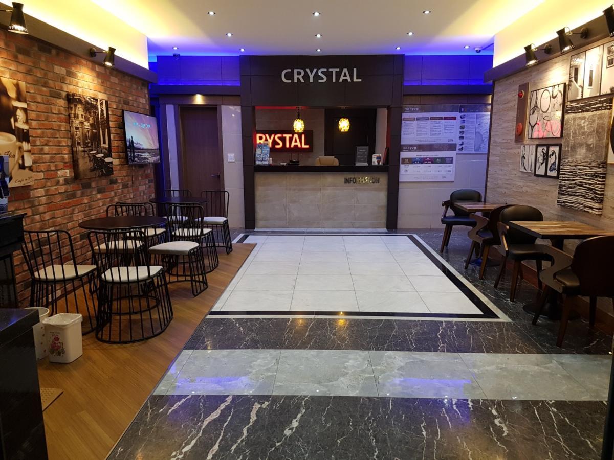 Crystal Motel Каннин Екстер'єр фото